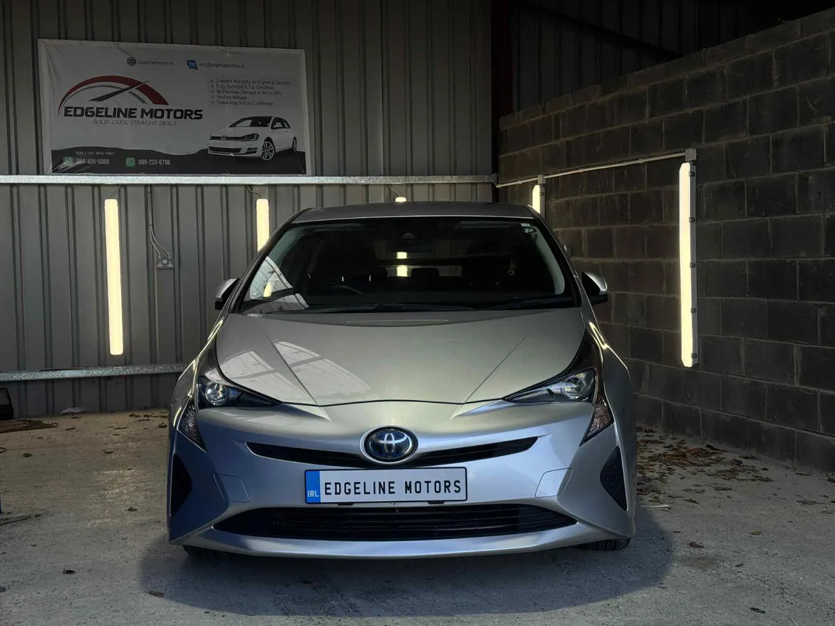 182 Toyota Prius perfect condition - Image 3