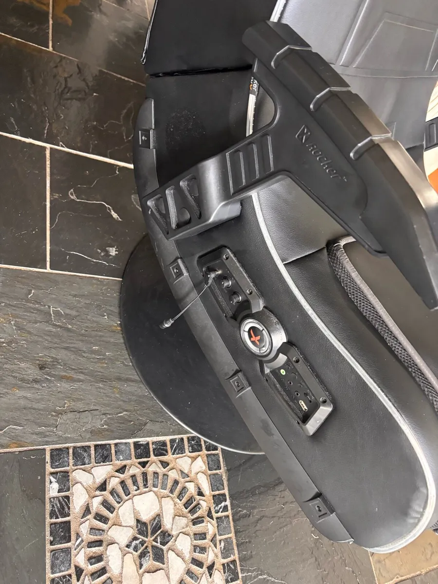 Gaming chair - Image 4