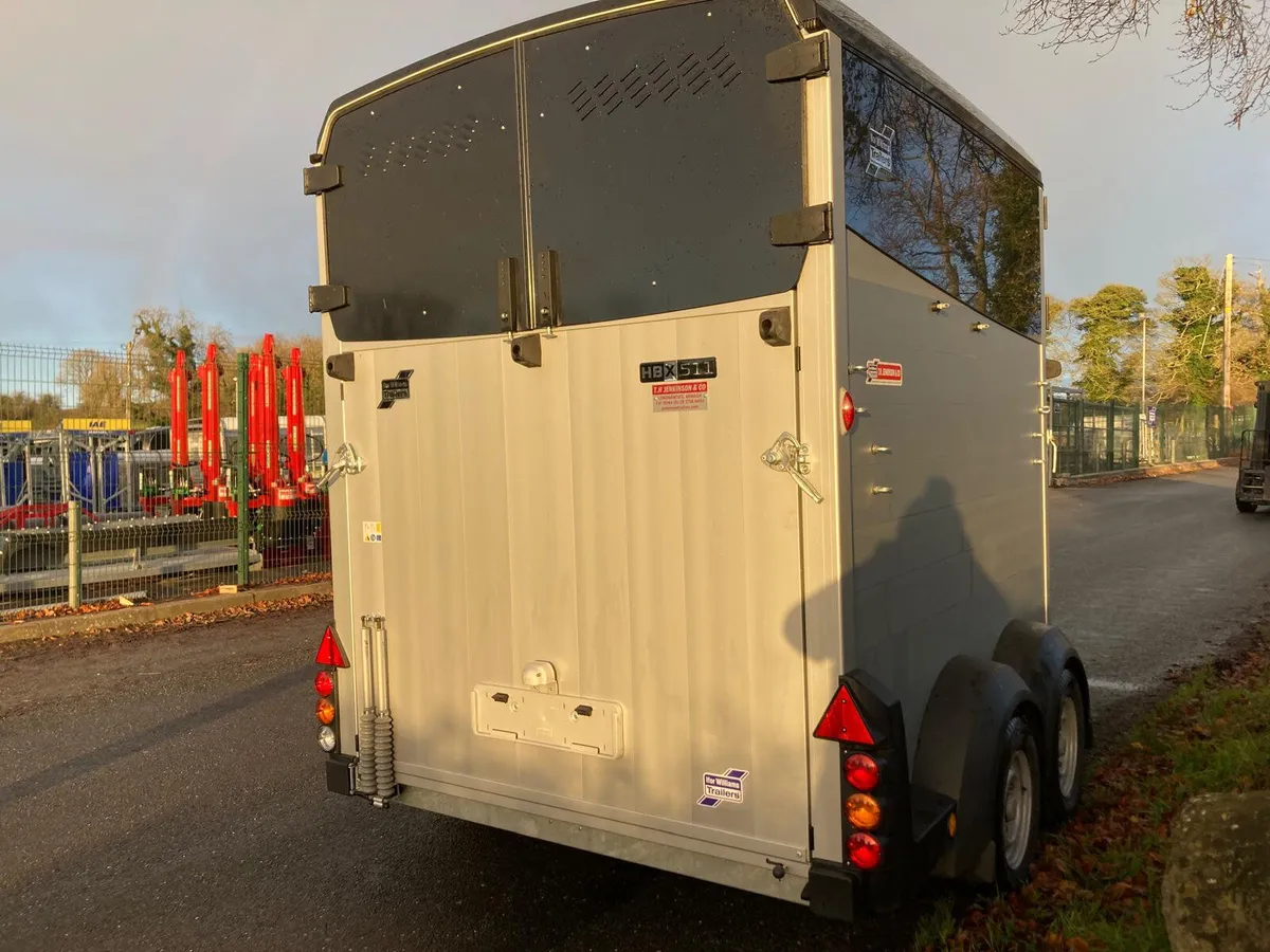 AVAILABLE 2025 Ifor Williams HBX511 Horsebox - Image 2
