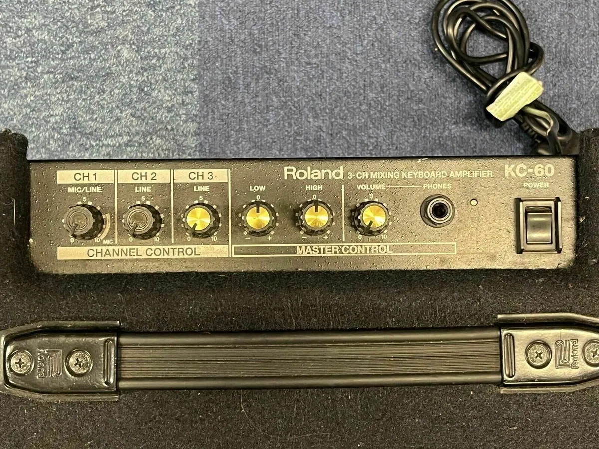 Roland KC 60 Keyboard Amplifier - Image 4