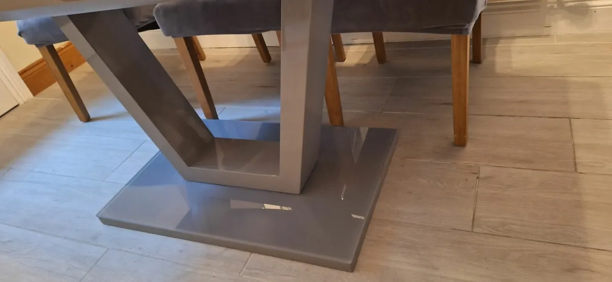 Dinning Room Table - Image 3