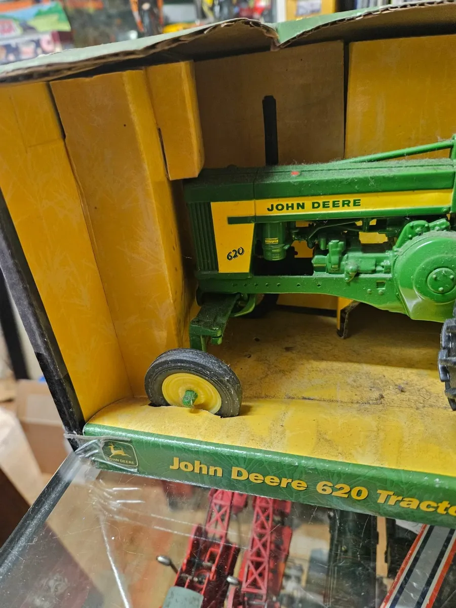 Britains ERTL John Deere Tractor 1:16 - Image 2
