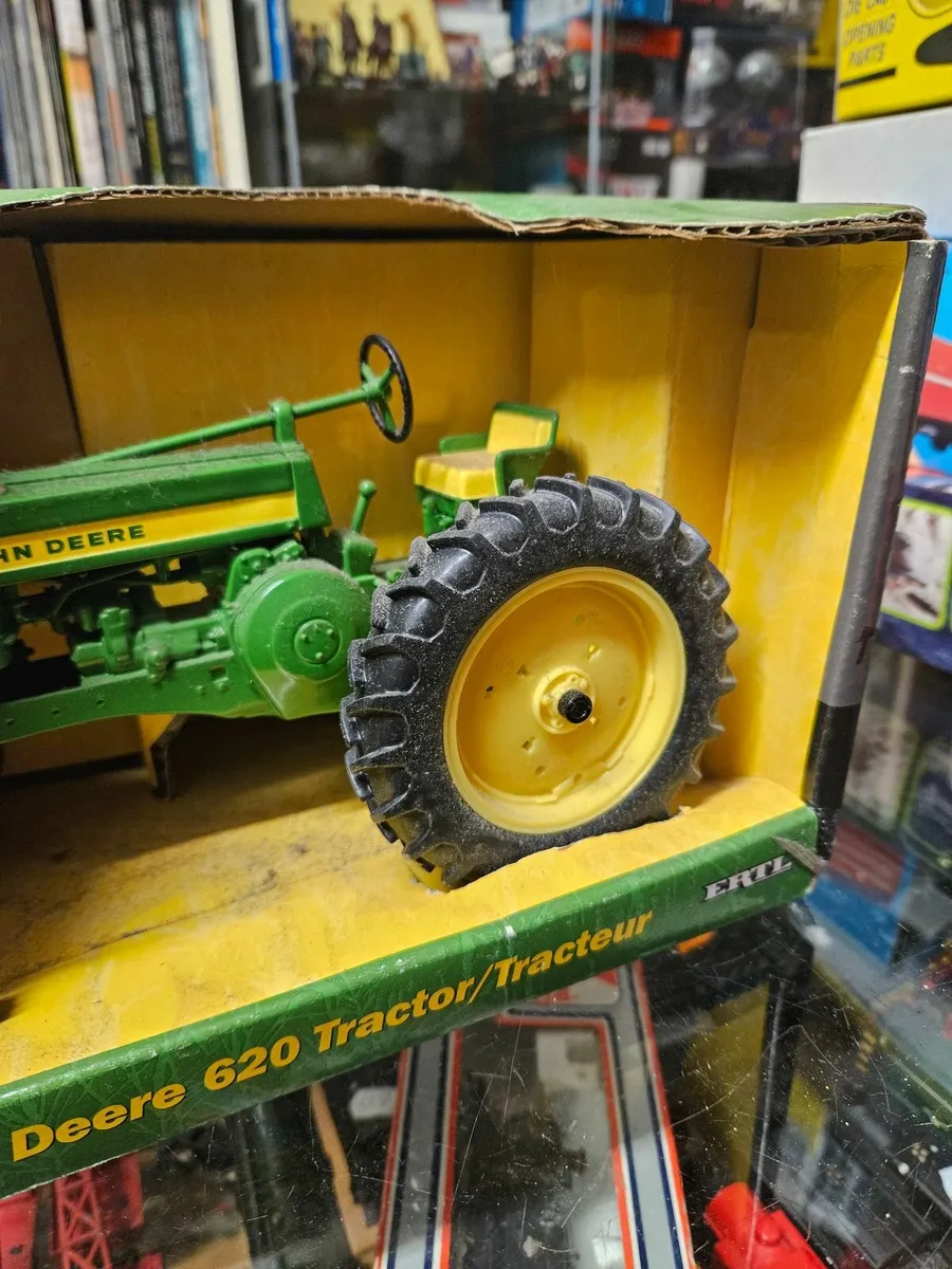 Britains ERTL John Deere Tractor 1:16 - Image 3