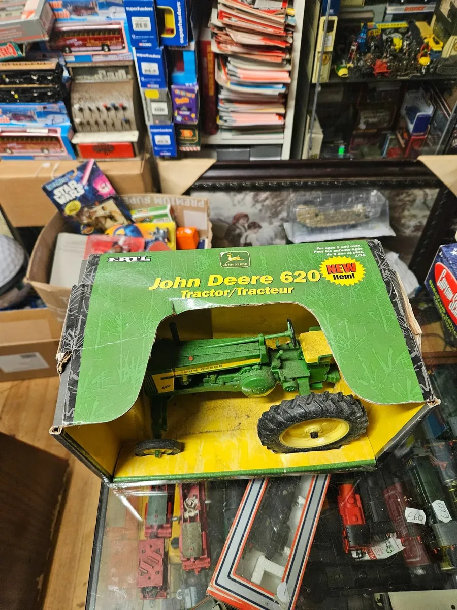 Britains ERTL John Deere Tractor 1:16 - Image 4