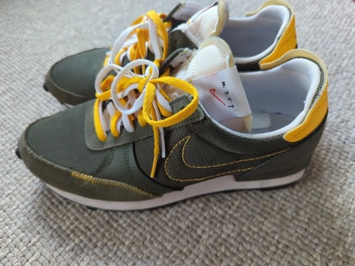 Nike N.354 Green and yellow - Image 1