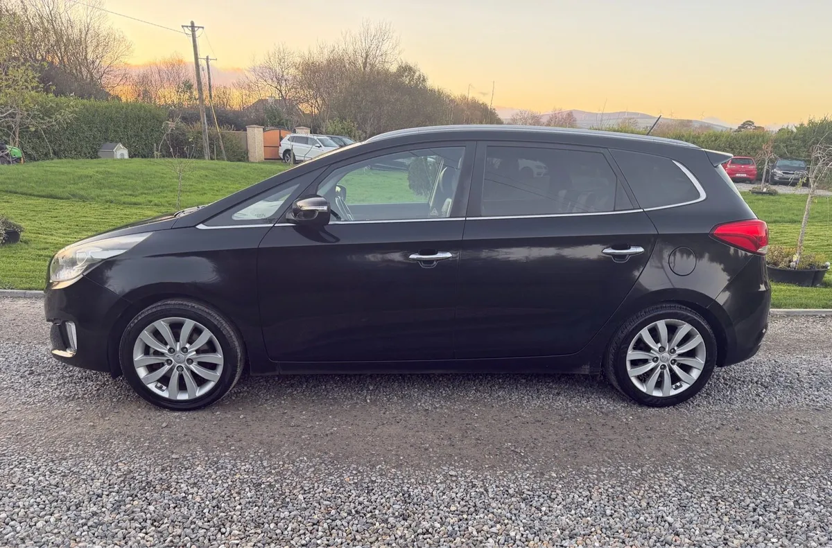 Kia Carens Taxed & Tested - Image 3