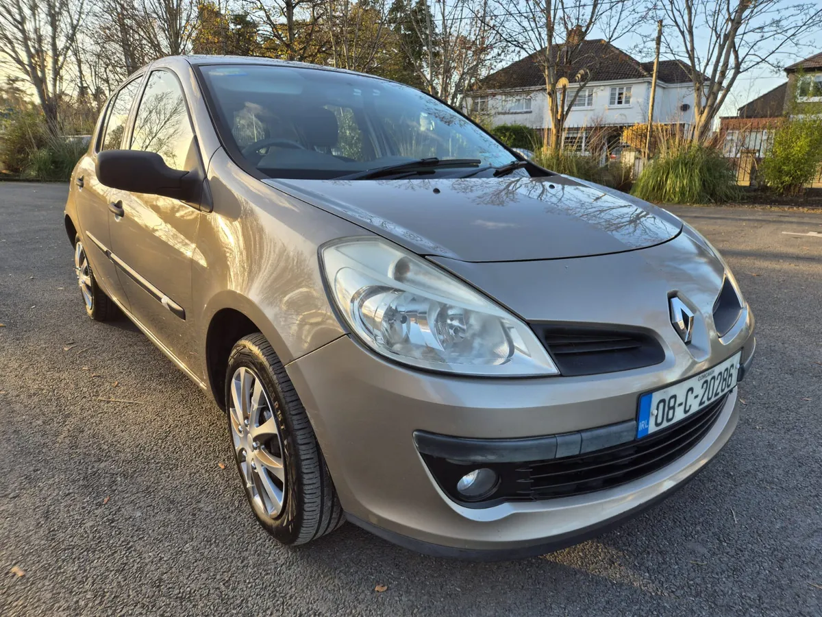Mint Renault Clio 2008 - Image 1