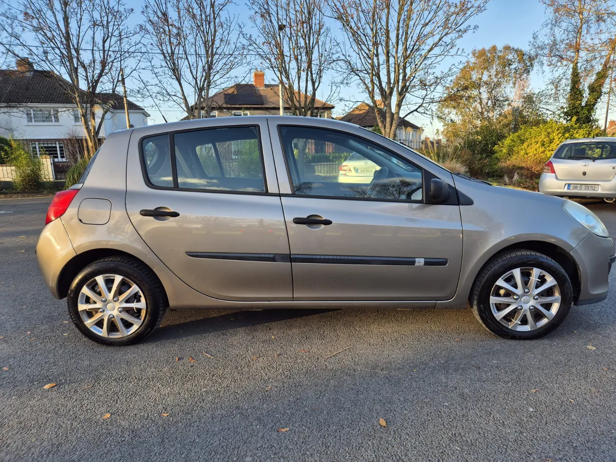 Mint Renault Clio 2008 - Image 4