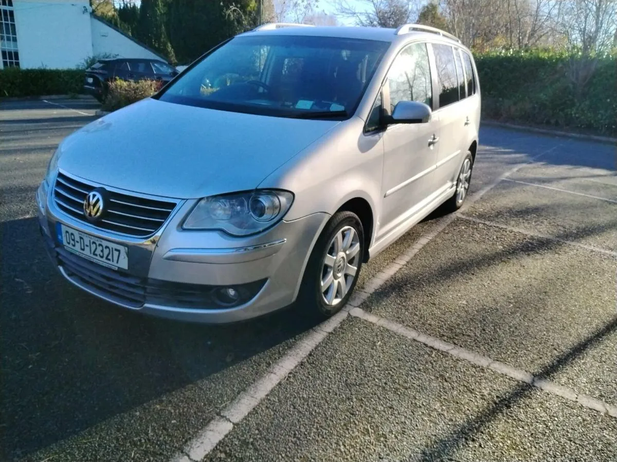 09 VW TOURAN 1.4 TSI AUTOMATIC - Image 2