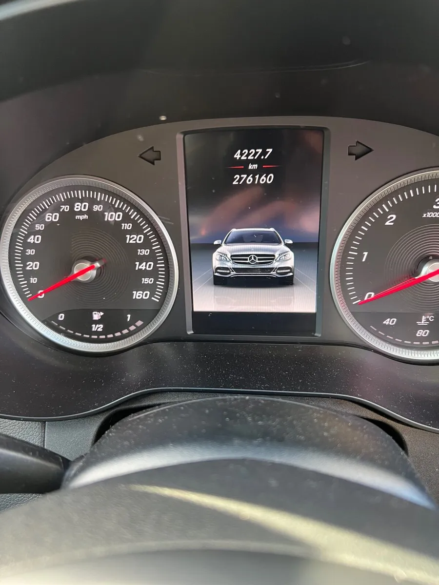 Mercedes C200 2015 1.6 diesel - Image 2