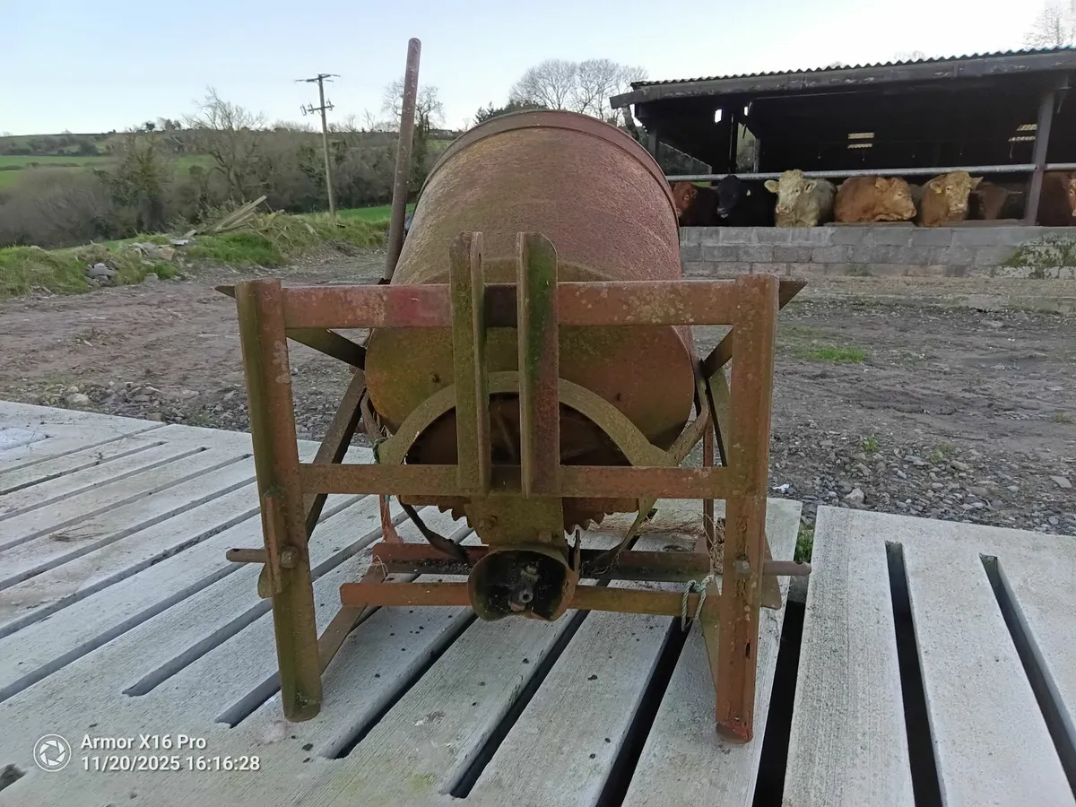 Cement/Concrete mixer - Image 2