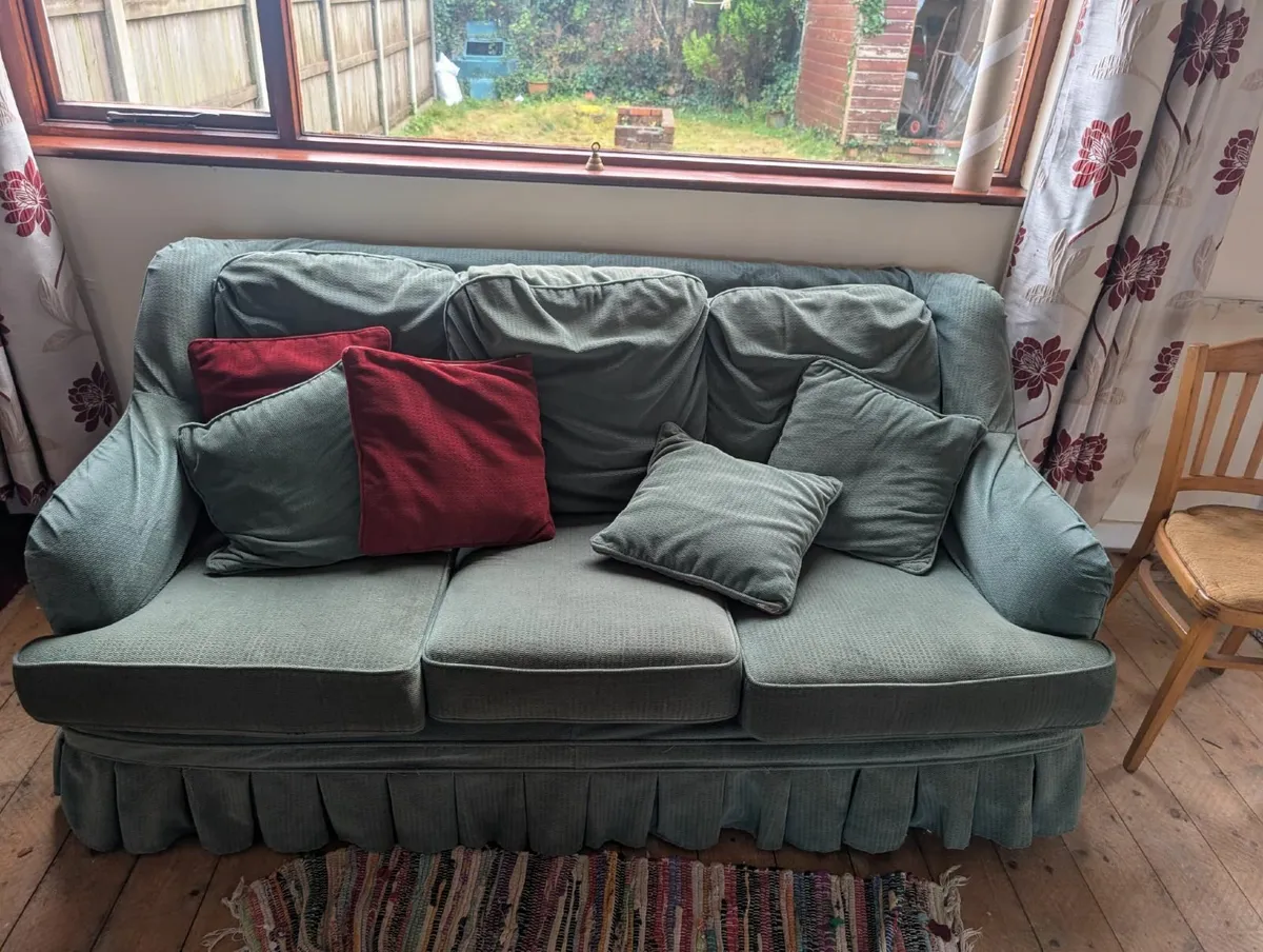 Couch sofa, 3 Seater, for give away - Image 1
