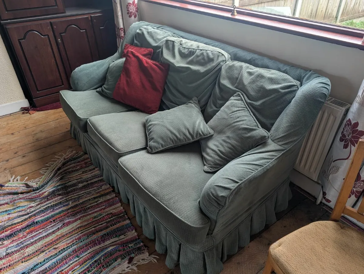 Couch sofa, 3 Seater, for give away - Image 2