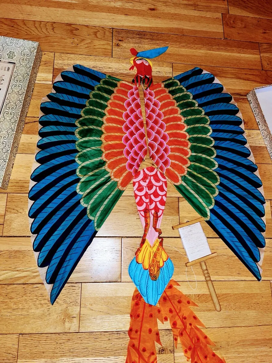 Vintage Chinese Kite in original box - Image 1