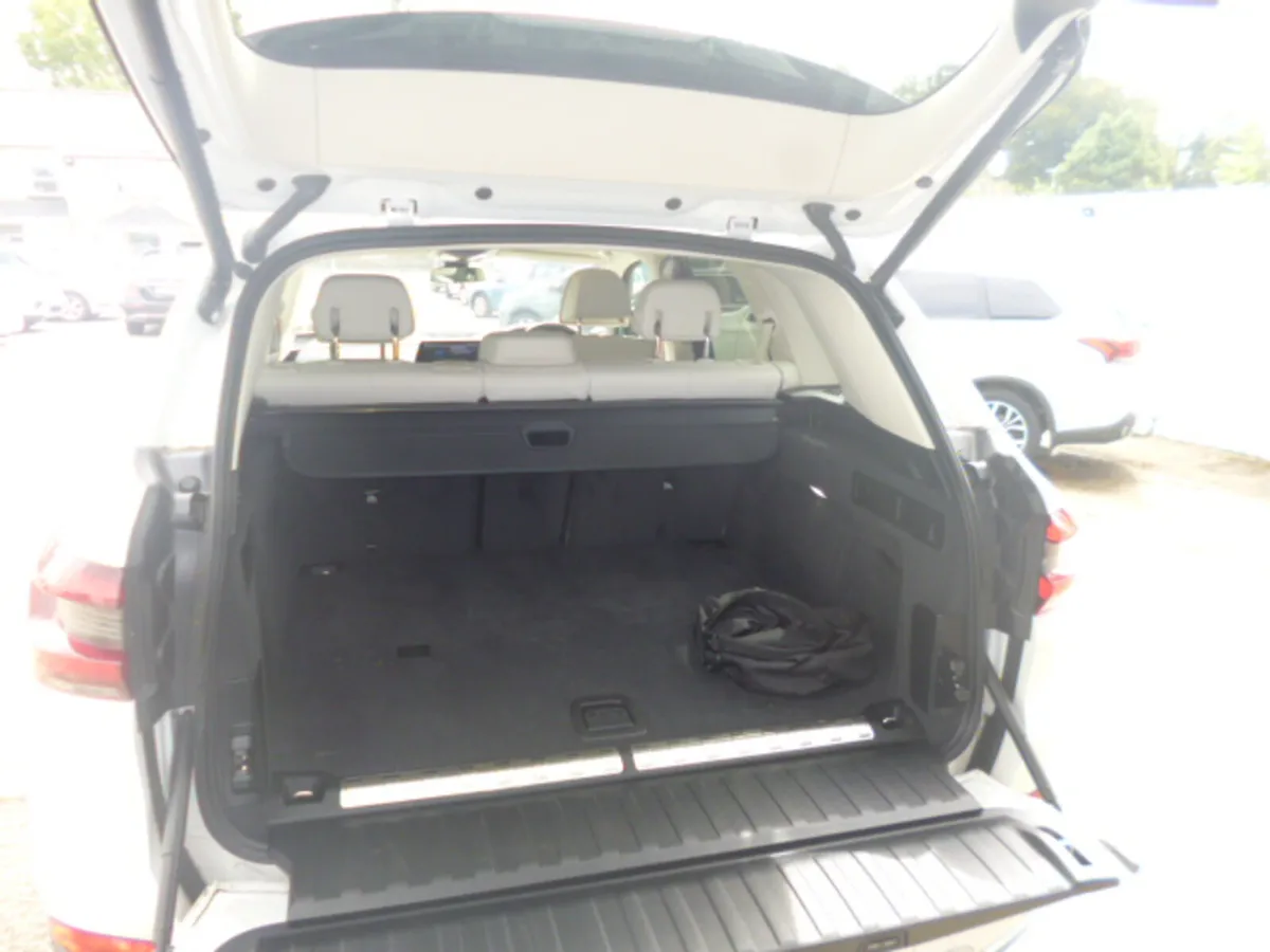 BMW X5 Xline 3.0L Auto Petrol plug-in hybrid 2021 - Image 4