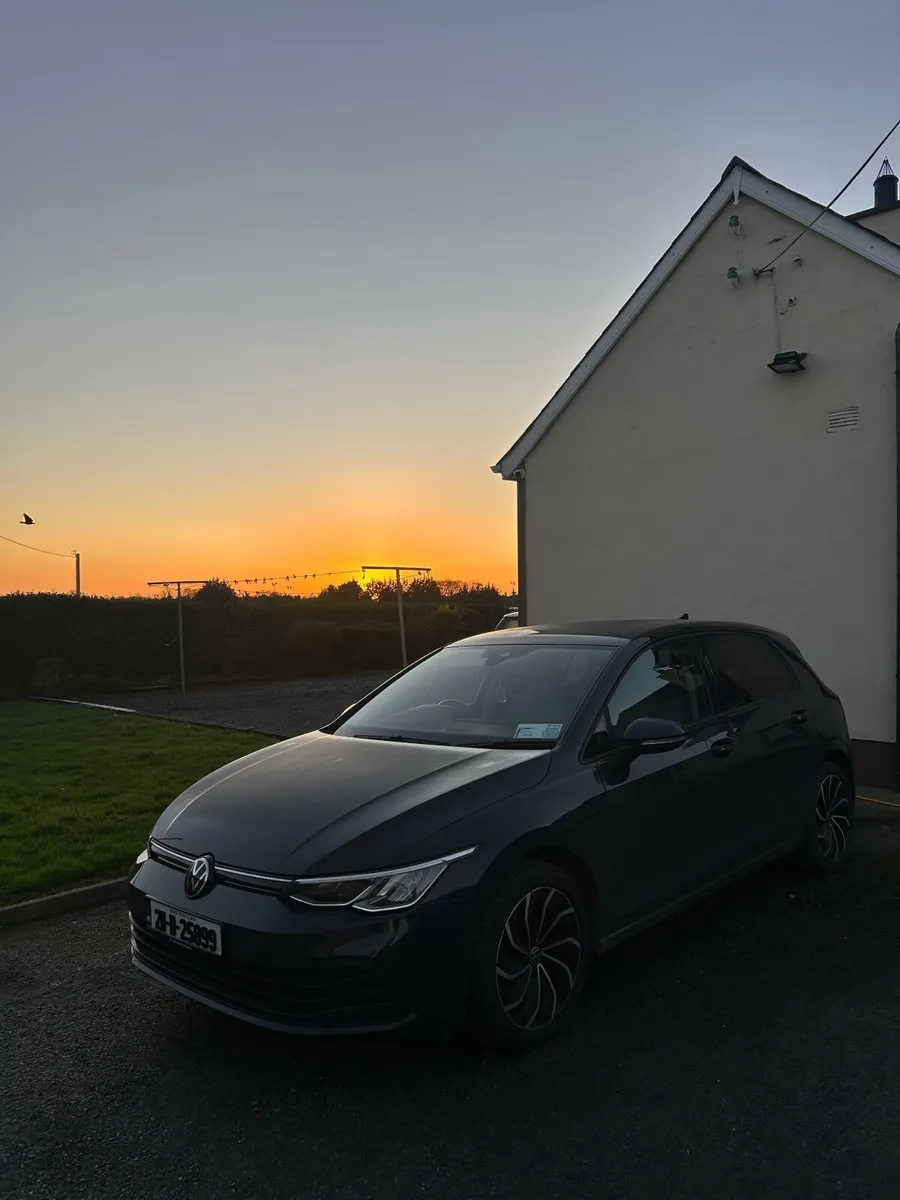 Volkswagen Golf - Image 1