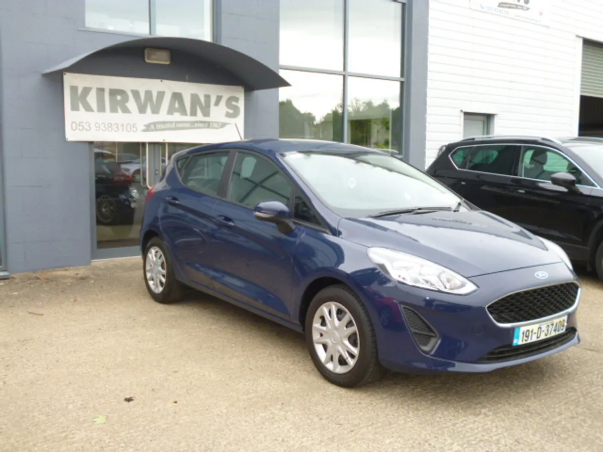 Ford Fiesta ZETEC 1.10 70PS 5SPEED 5DR 2019 - Image 2