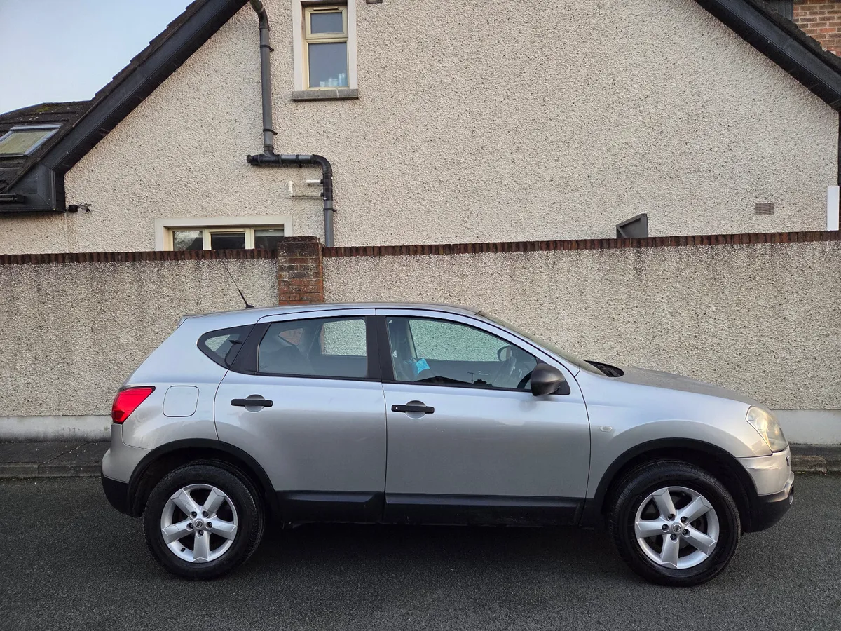 Nissan Qashqai 1.5d SE, Low mileage - Image 3