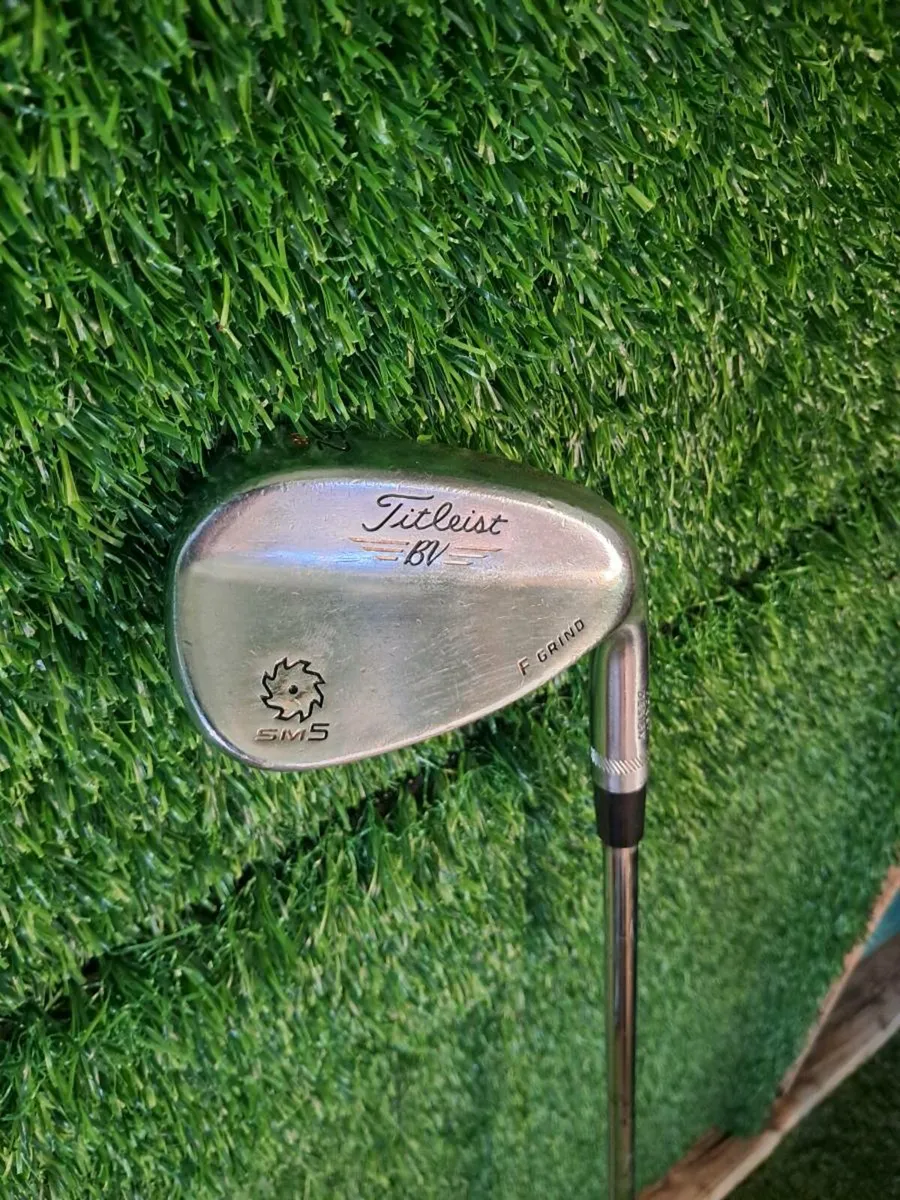 Titleist vokey 52 degree wedge - Image 1