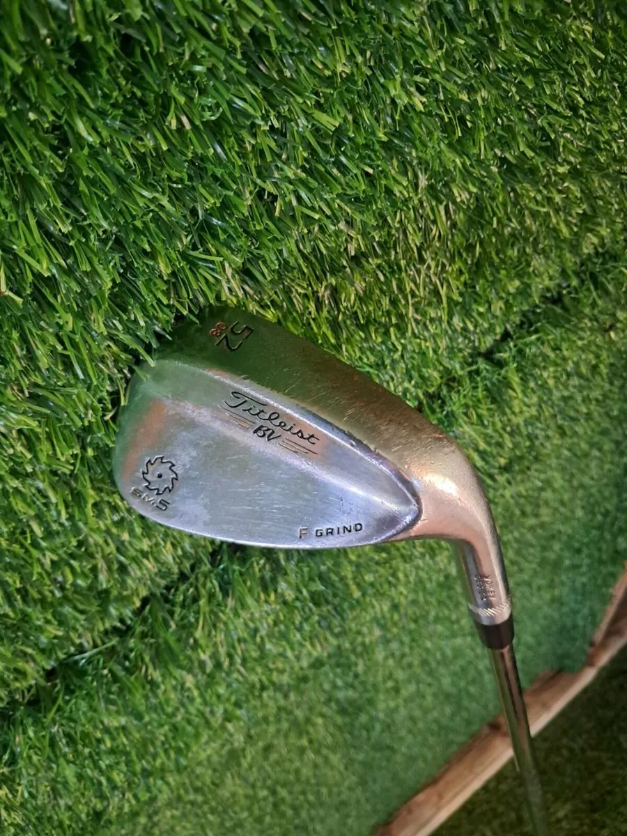 Titleist vokey 52 degree wedge - Image 2
