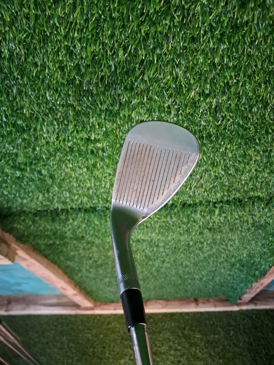 Titleist vokey 52 degree wedge - Image 3