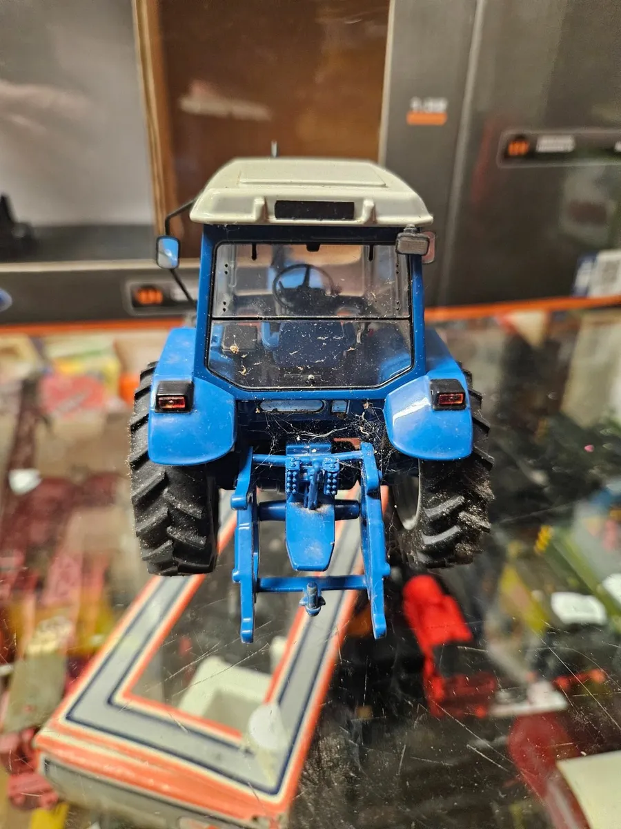 Britains Universal Hobbies Ford Tractor - Image 3