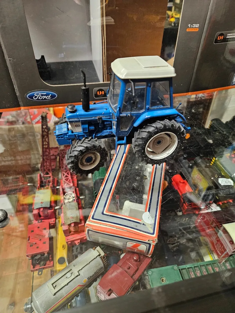 Britains Universal Hobbies Ford Tractor - Image 4