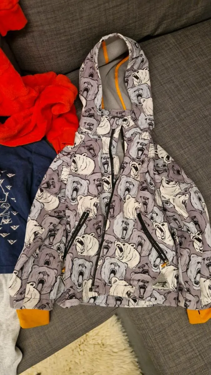 Boys 4-6 clothing bundle - Image 1