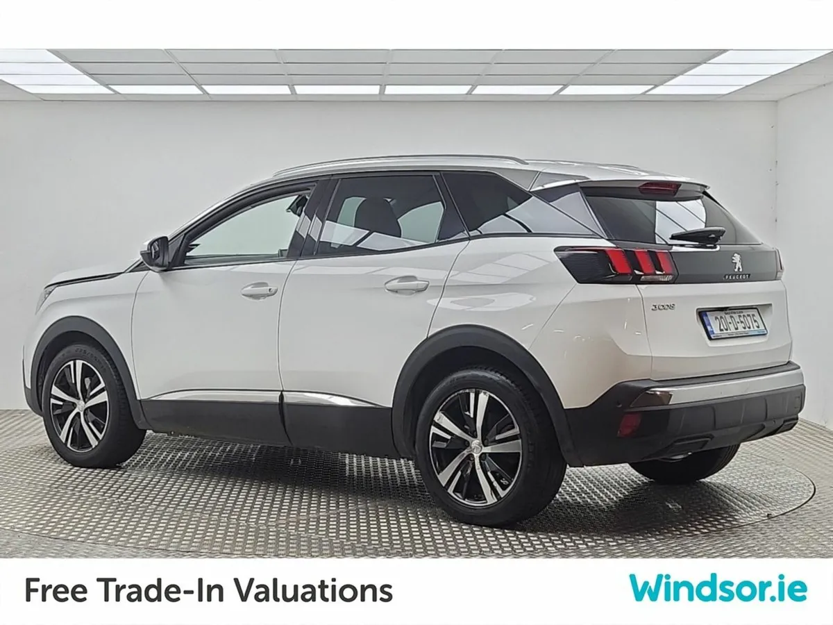 Peugeot 3008 1.5 BlueHDi 130bhp Allure - Image 2