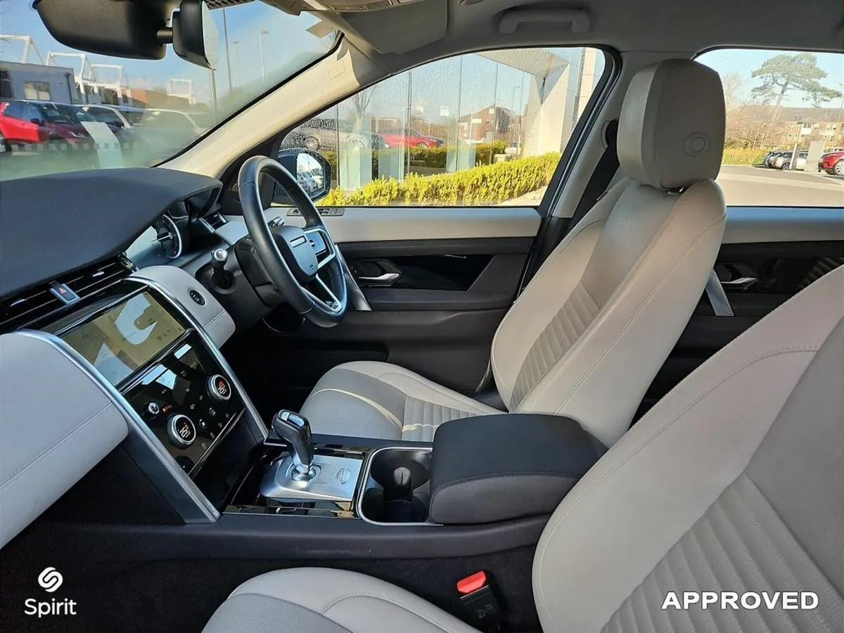 Land Rover Discovery Sport 1.5 Petrol Plug In Hybr - Image 3