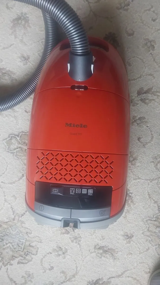 Miele Guard M1 Hoover - Image 2