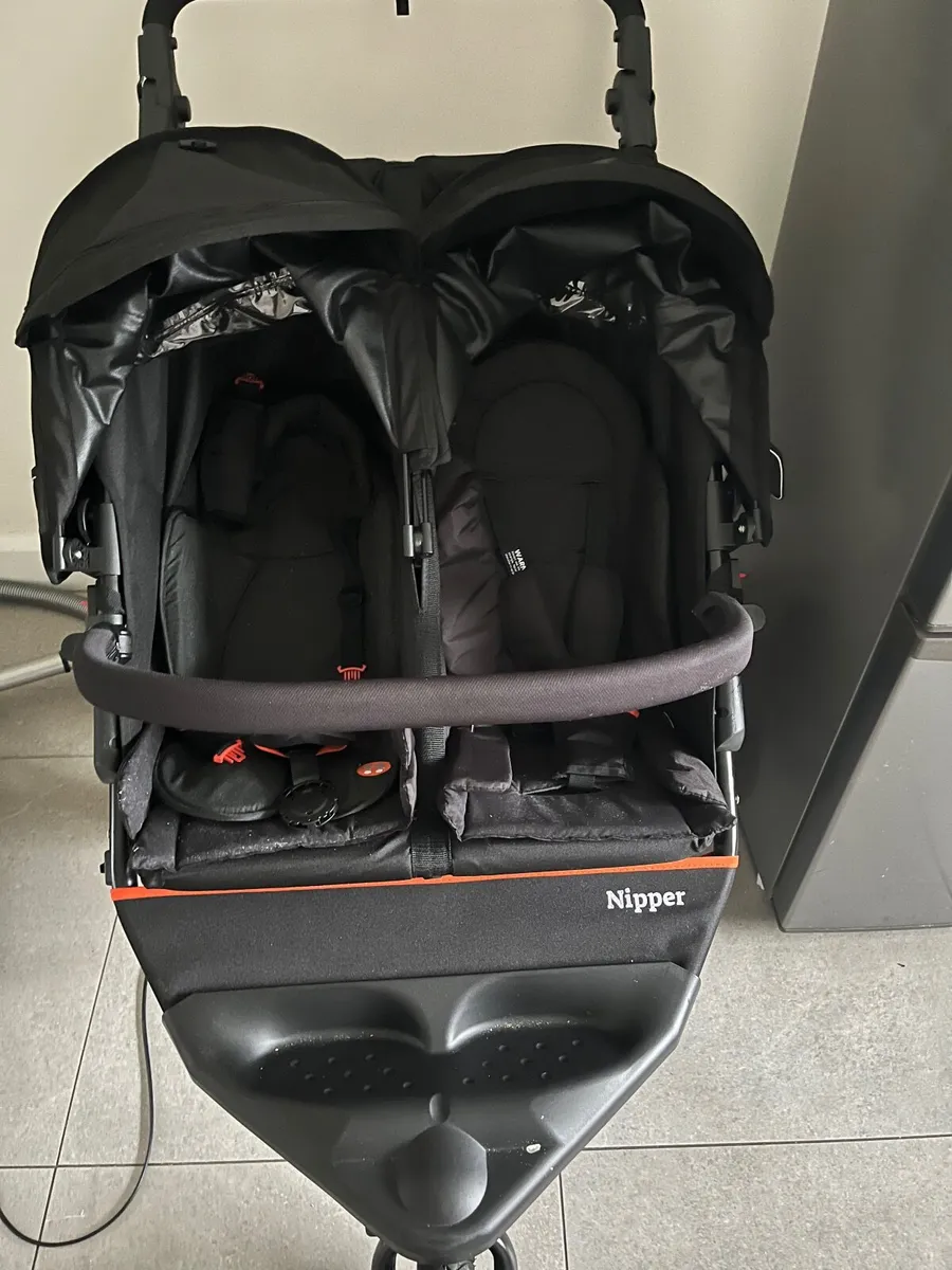 Double buggy - Image 1