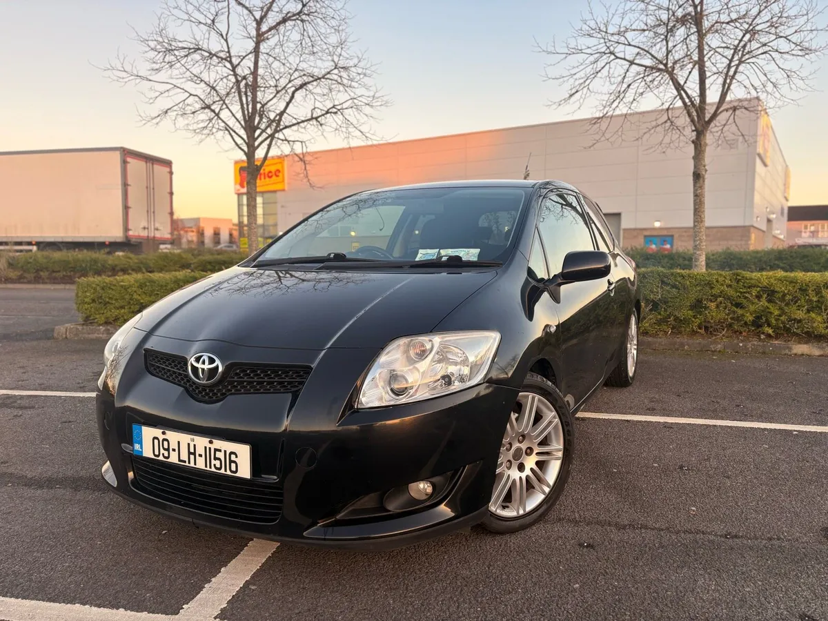 TOYOTA AURIS SR 2.0 DIESEL*NEW NCT* - Image 1