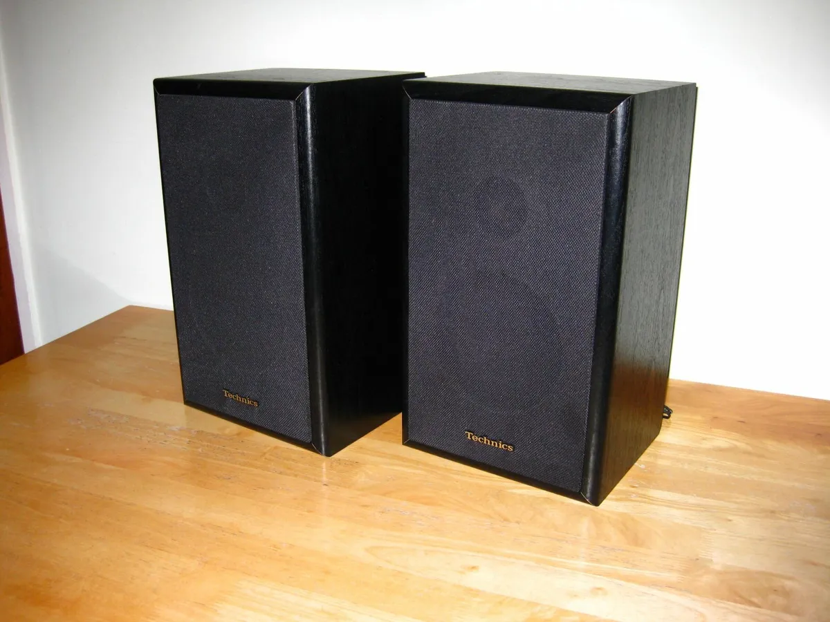 Spotless Technics SB-F911 Quality Speakers. - Image 1