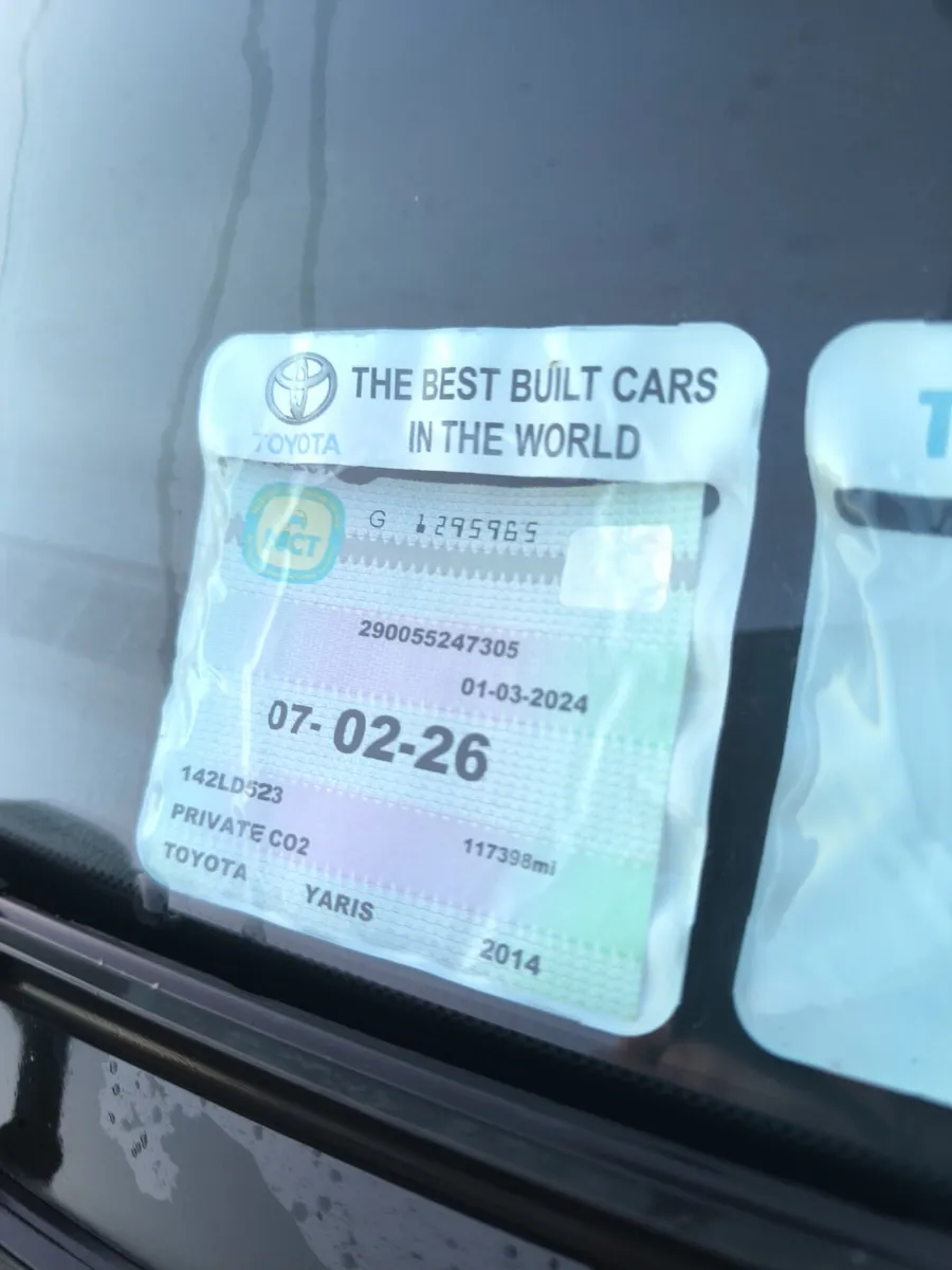 142 Toyota Yaris hybrid - Image 4