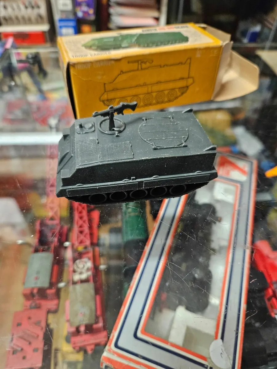 Airfix 1970's Armoured Car Plastic - Image 1