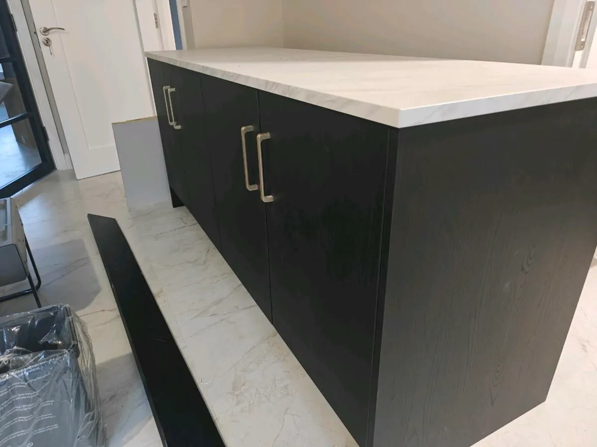 Kitchen Island for Sale - Image 4