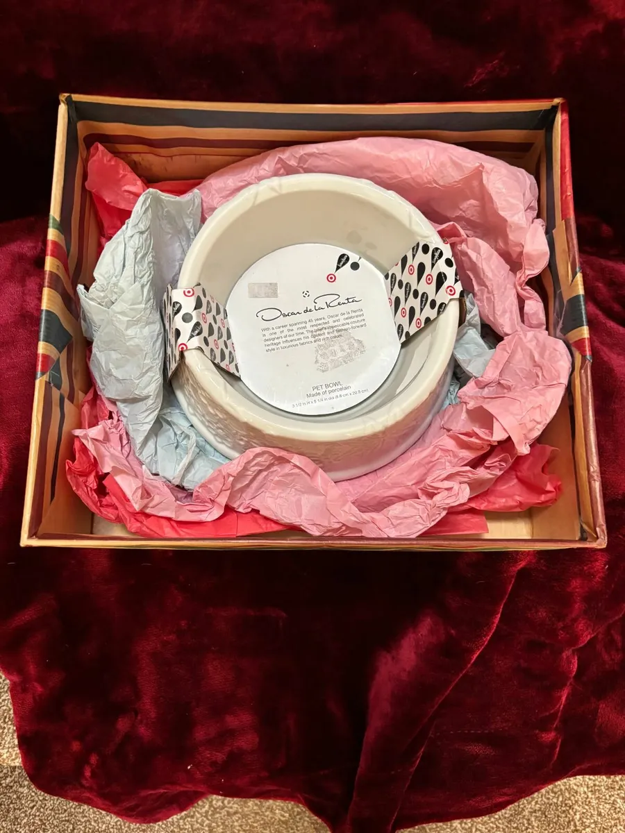 Oscar de la Renta Porcelain Pet Bowl - Image 1