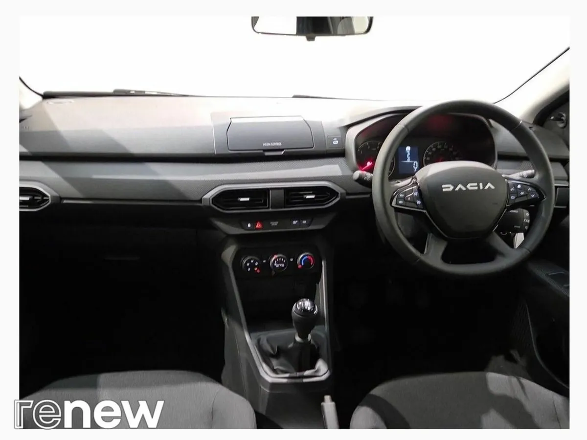 Dacia Sandero Essential TCe 90 5Sp GSR2 - Image 2