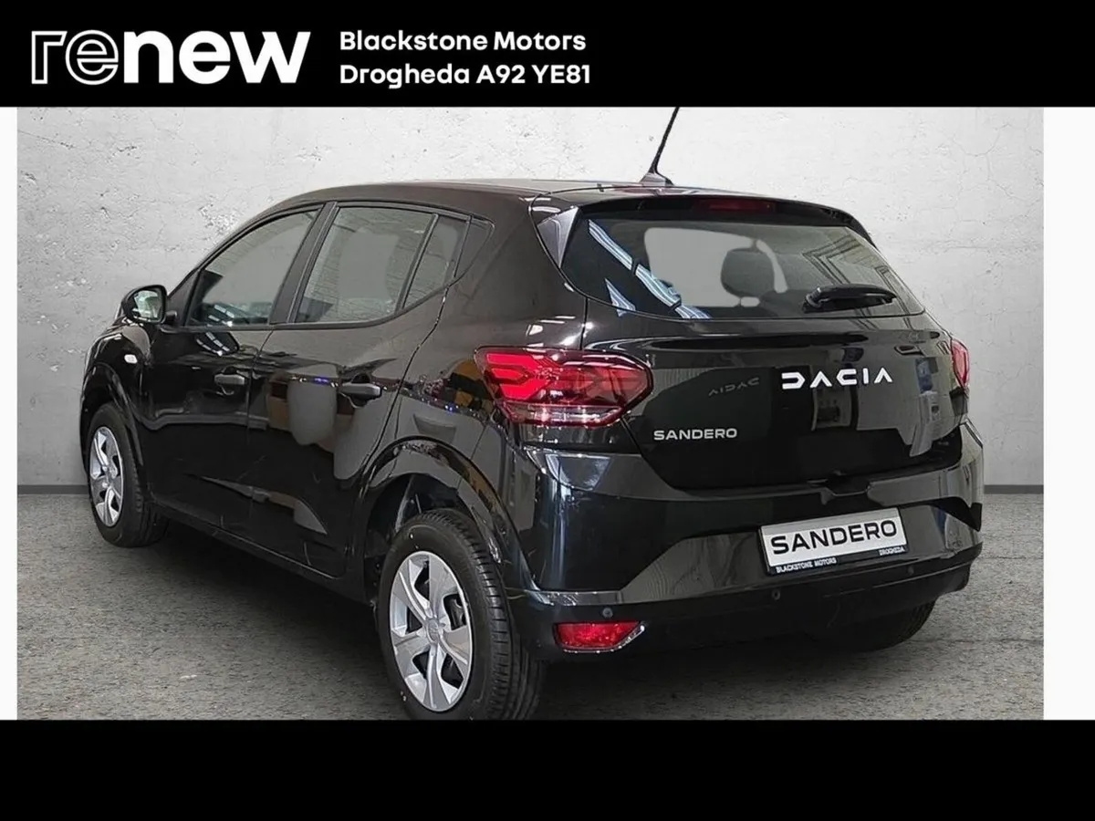 Dacia Sandero Essential TCe 90 5Sp GSR2 - Image 3