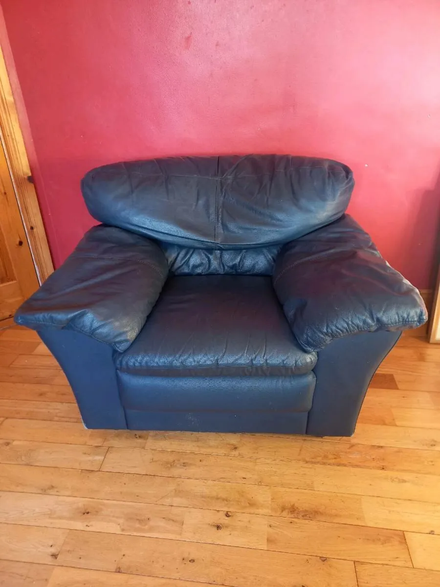 3 piece suite - Image 1