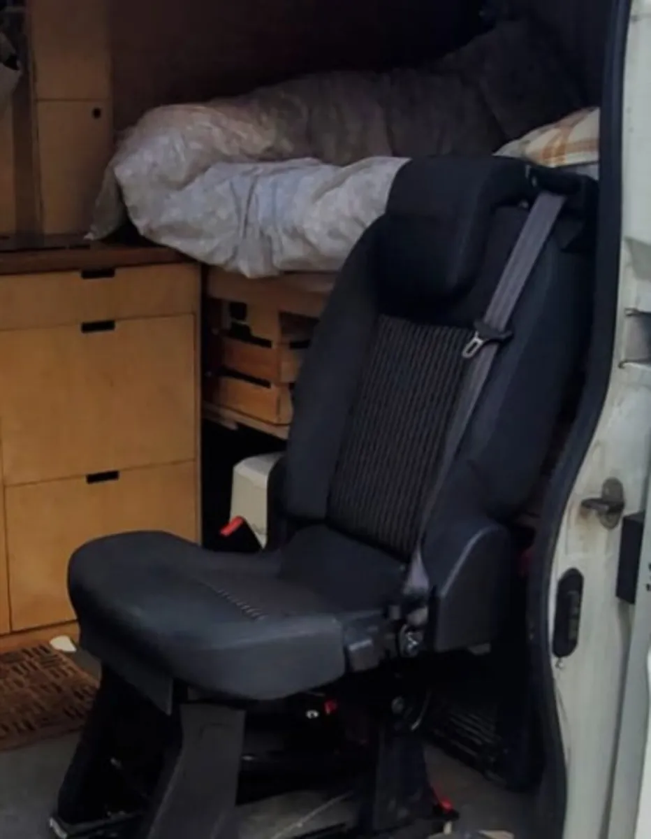 Ford Transit Custom Tourneo Seat - Image 2