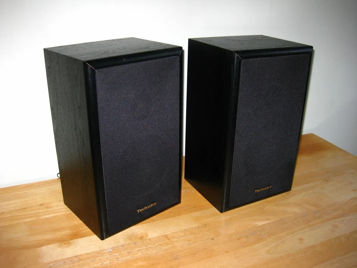Spotless Technics SB-F911 Quality Speakers. - Image 3