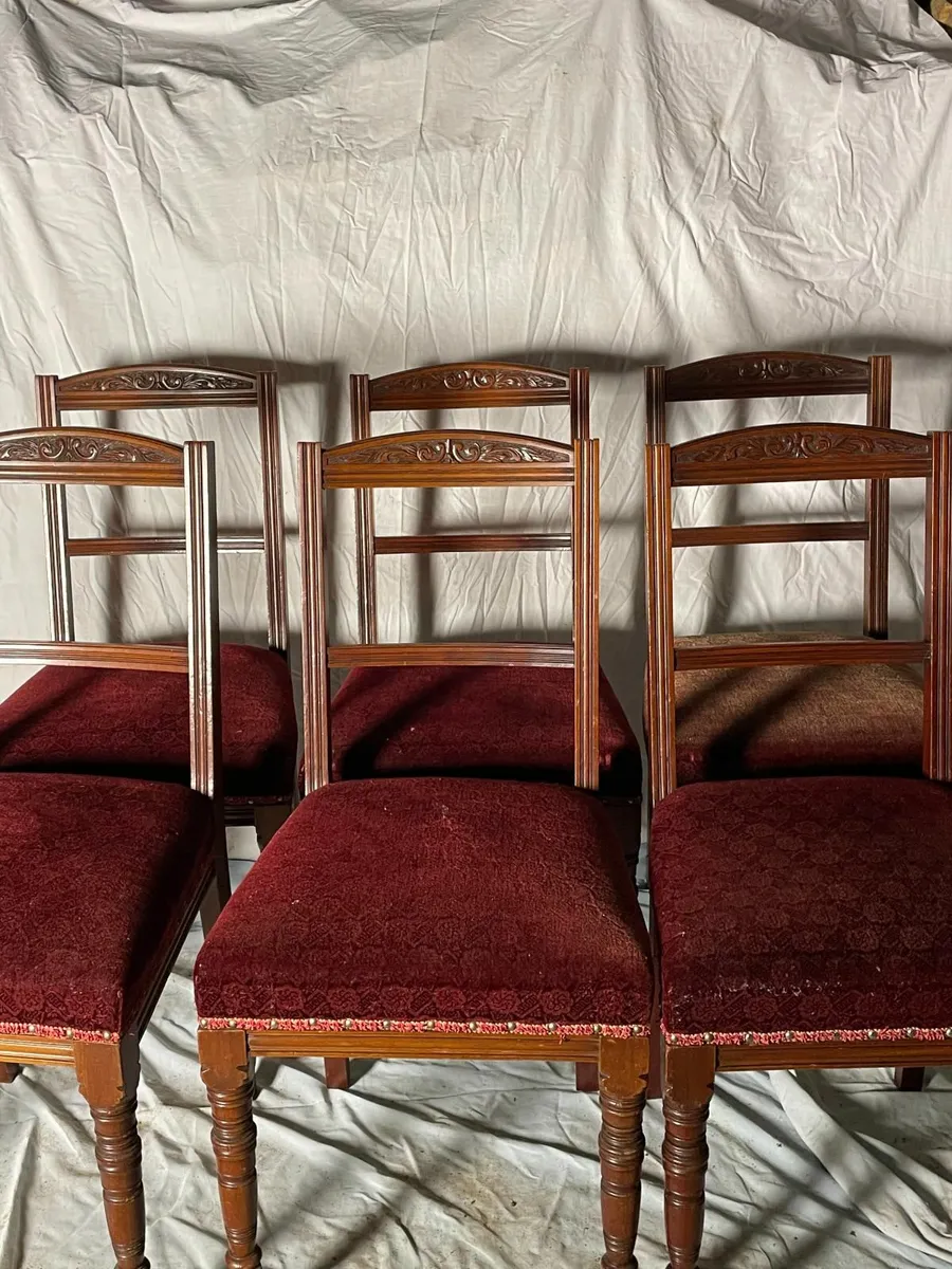 Antique Mahogany Dining Set (Table & 6 Chairs). - Image 1