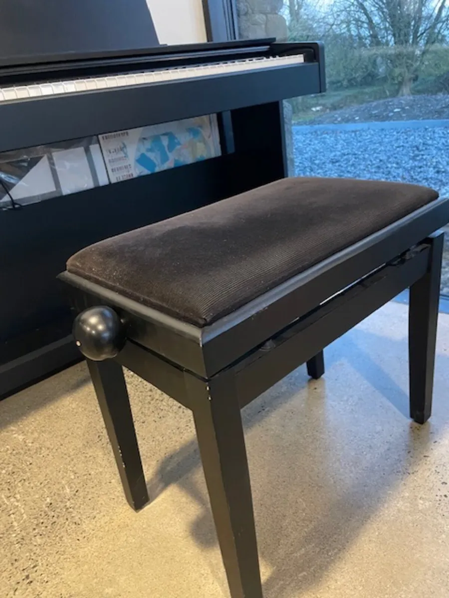 Yamaha Arius YPD-143 digital piano - Image 4