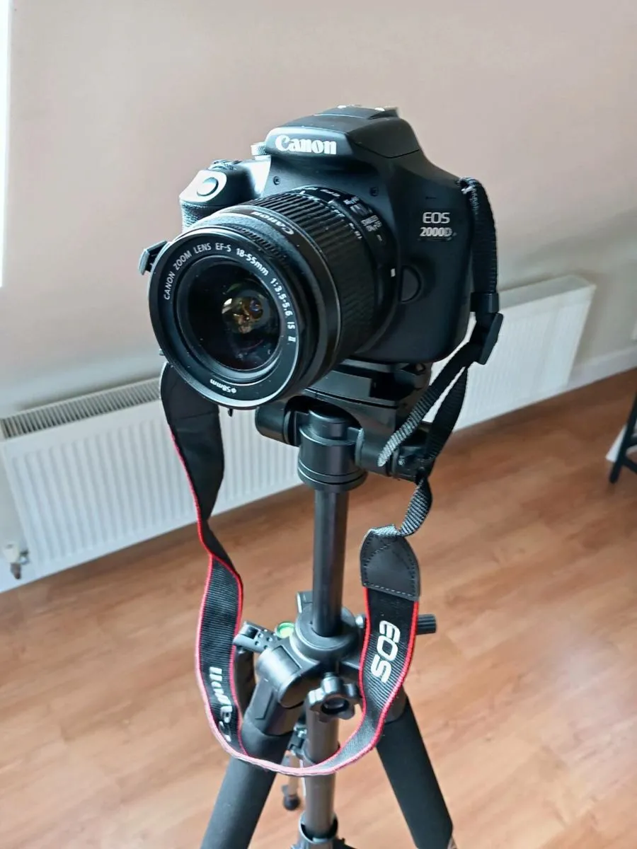 Canon EOS 2000D + 18-55mm IS II zoom lens - Image 2