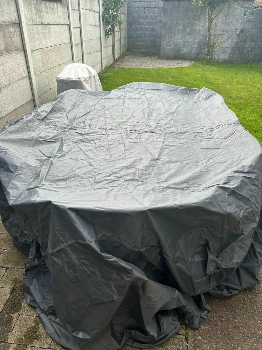 Outdoor Table (seats 8), Chairs & Cover - Image 2