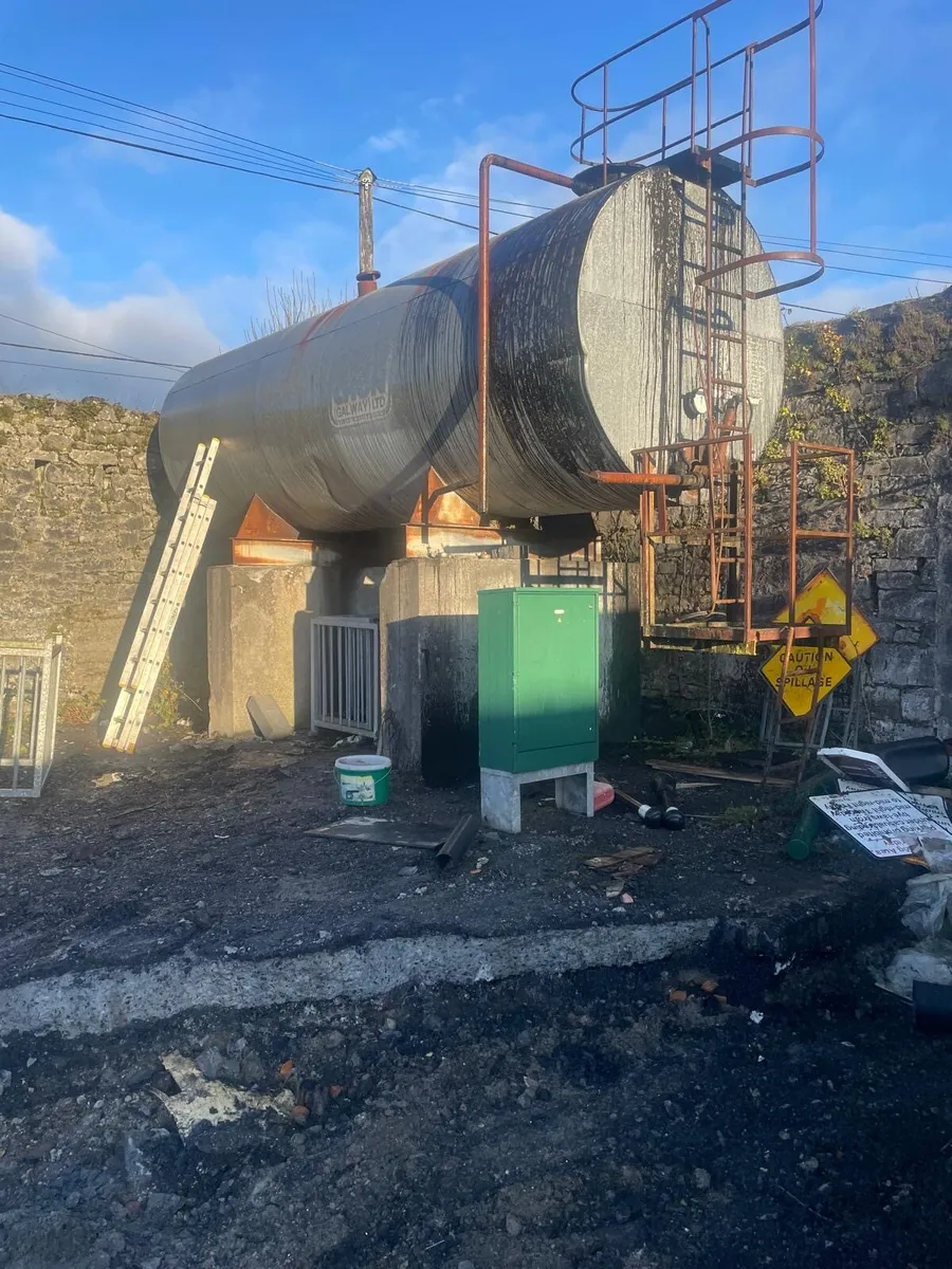 Insulated Tar tank - Image 1