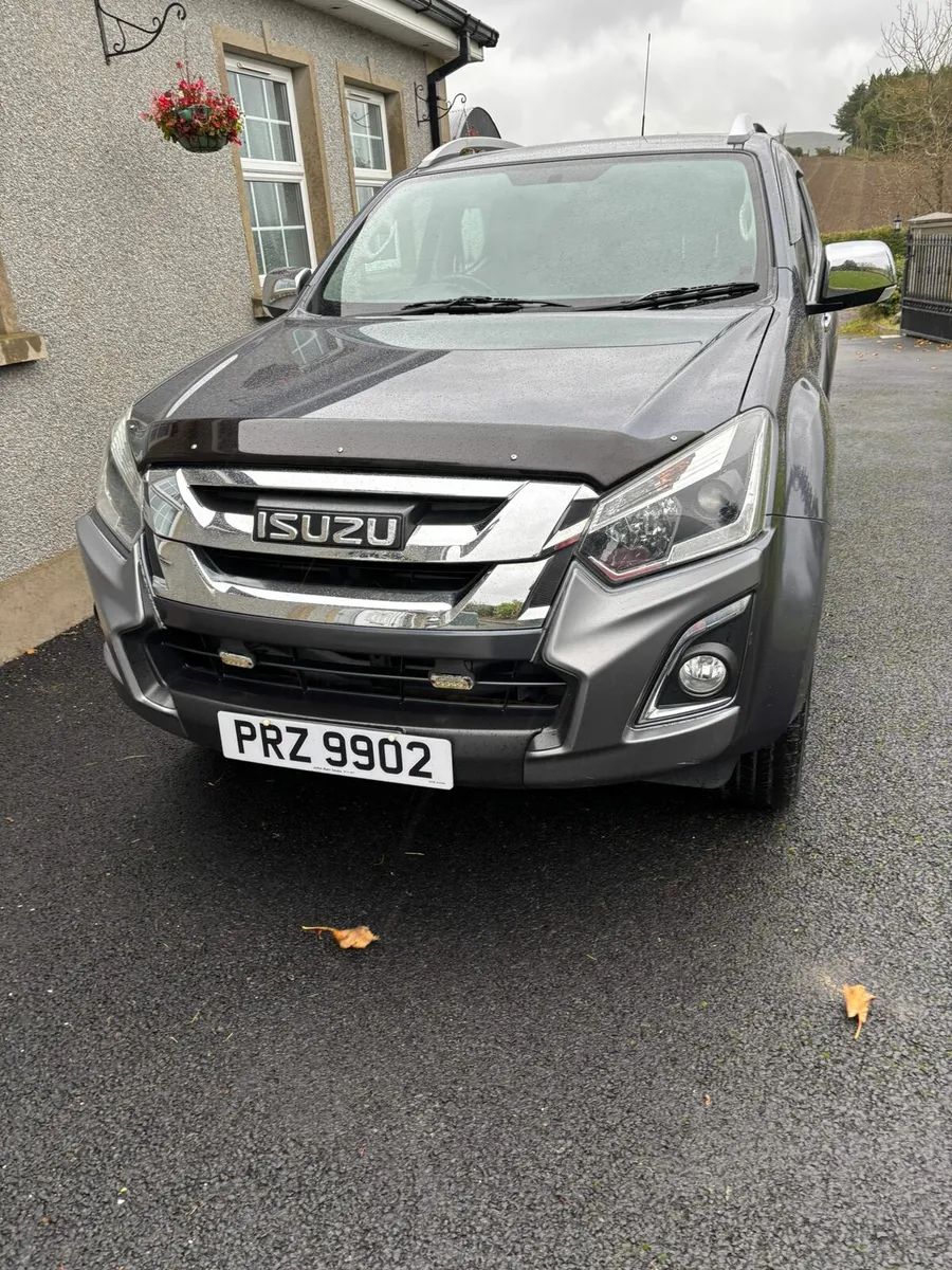 Isuzu d max 2020 19 - Image 1