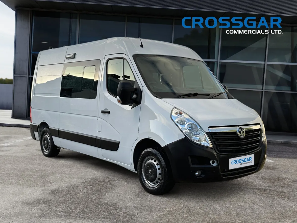7 SEATER CREW / WELFARE VAN IDEAL CAMPER CONVERSIO - Image 1